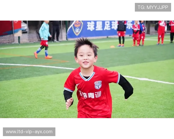 足球俱乐部在青训中建立成长档案公开化与家长反馈通道,足球青训俱乐部规章制度