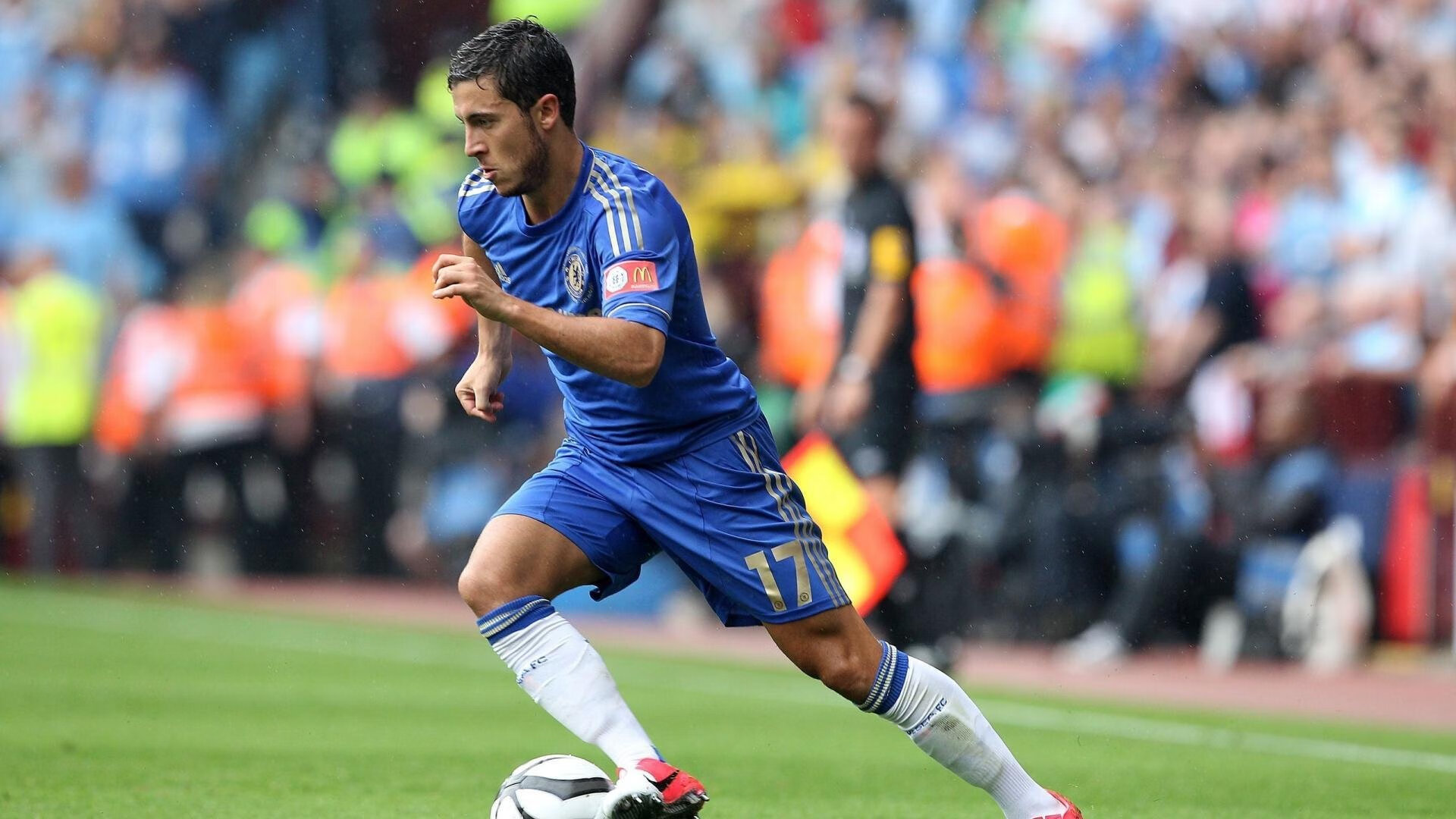 “华金·托比利亚的迅猛反应与稳健防守,提升美洲狮队的竞争力”